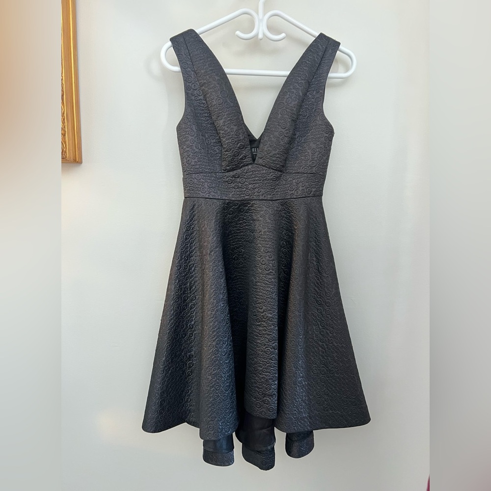 ELLE Elegant Black Sleeveless Dress Size 0